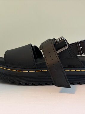 Doc Marten Voss Platform sandals